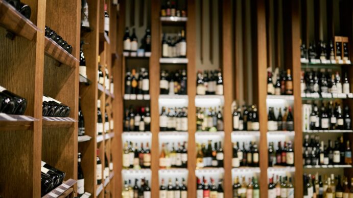 Winning In-Store: The Psychology of Visibility, Simplicity and Emotional Cues